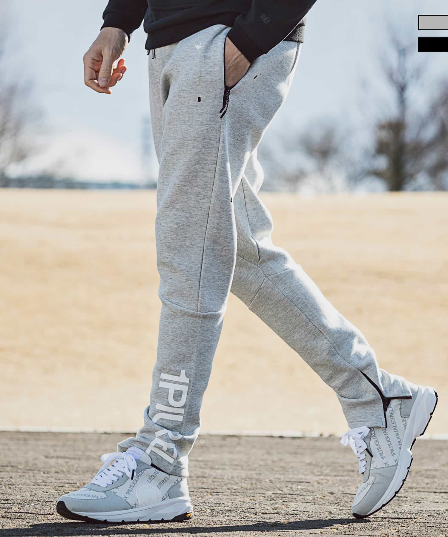 1PIU1UGUALE3 RELAX TECH HEM　LOGO LONG PANTS